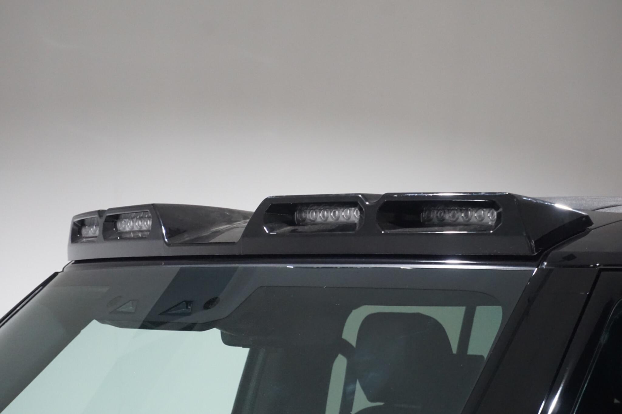 Land Rover Defender 110 3.0 D250 MHEV X-Dynamic SE SUV 5dr Diesel Auto 4WD Euro 6 (s/s) (250 ps)